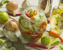 Saláta a zöld paradicsomból a télre: 2 legjobb lépés -lépcsős recept részletes összetevőkkel