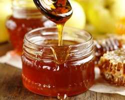 Honey from cough and with colds. Treatment of coughing honey. Recipes