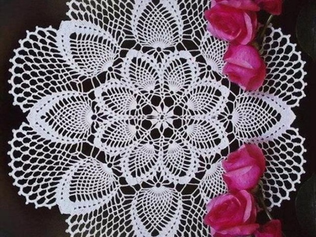 Napkins Crochet sederhana dan indah untuk pemula dengan diagram dan deskripsi: ide, foto. Cara Mengikat Open Work, Square, Jepang, Oval, Round, Rectangular, New Year, Sunflower, Chamomile, dalam bentuk kepingan salju, violet: deskripsi, skema