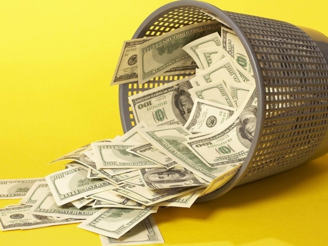 10 вещей, на которые вы зря тратите деньги: список, рекомендации и лайфхаки по разумной трате денег
