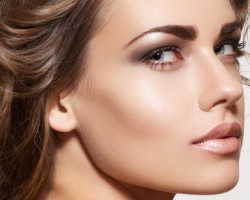 Cara Mengurangi Hidung Anda Secara Visual Dengan Makeup: Langkah -BY -S Instruksi, Rekomendasi Stylist, Foto