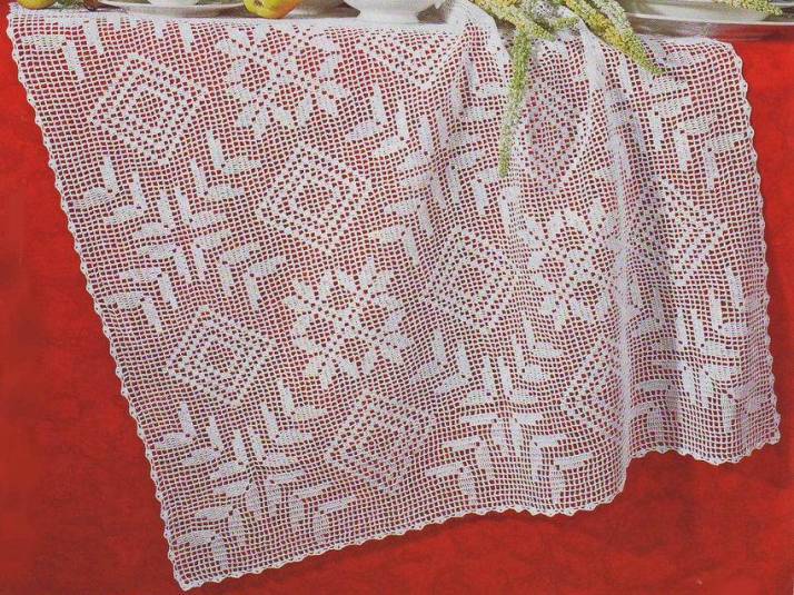 Crochet beautiful filler tablecloth