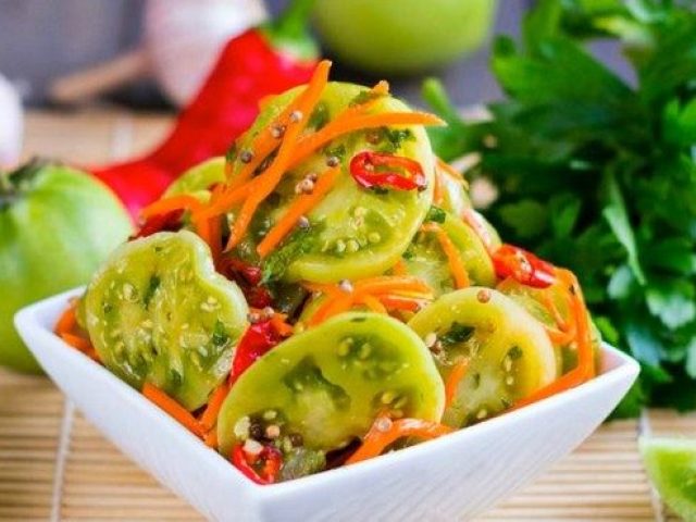 Tomat hijau dalam bahasa Korea: Resep paling lezat