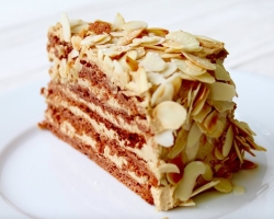 Comment faire une couche de meringue pour un gâteau de biscuit: recettes