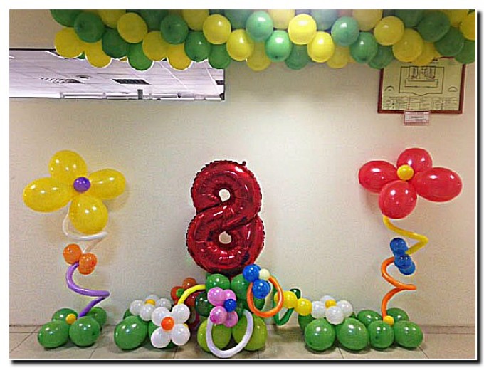 Ide untuk Desain Garlands dari Balls of the Plemes pada 8 Maret, Contoh 12