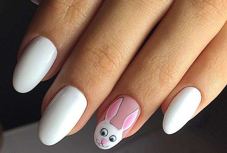 Manicure with a rabbit