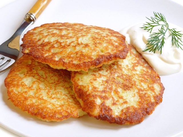 How to cook delicious potato pancakes of Belarusian, with mushrooms, cabbage, garlic, cheese, lean, meat, pumpkin: the best recipes of pancakes from potatoes