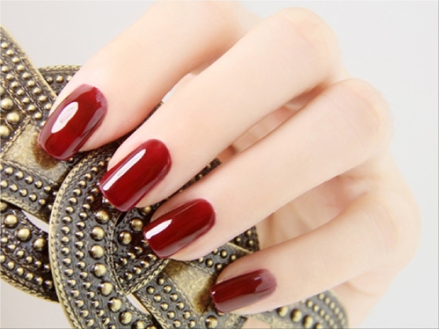 Manicure on Feng Shui attractive love: the color of varnish, what fingers to distinguish to attract a man and new mutual love and marriage? On which nail to make a design to attract love?