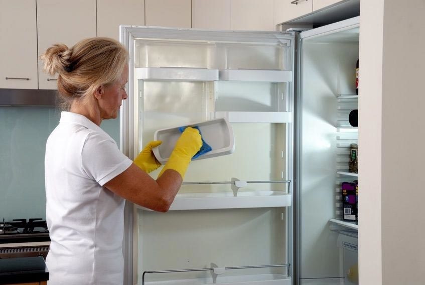 Устранение неприятного аромата в холодильнике