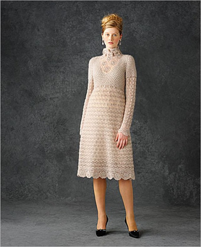 Warm knitted dress with long sleeve