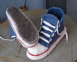 Crochet sneakers: knitting pattern, detailed master class, examples, video