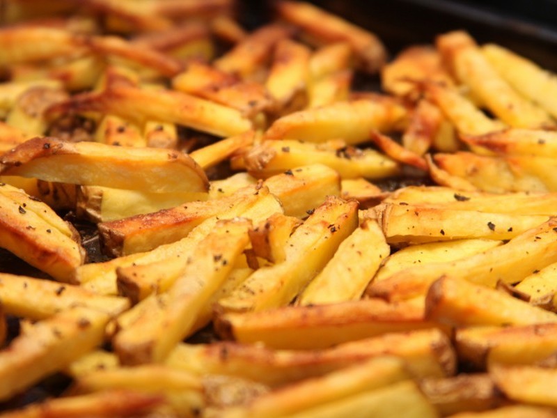 Brezplačni krompir bo prehranska jed, če ga kuhate v pečici