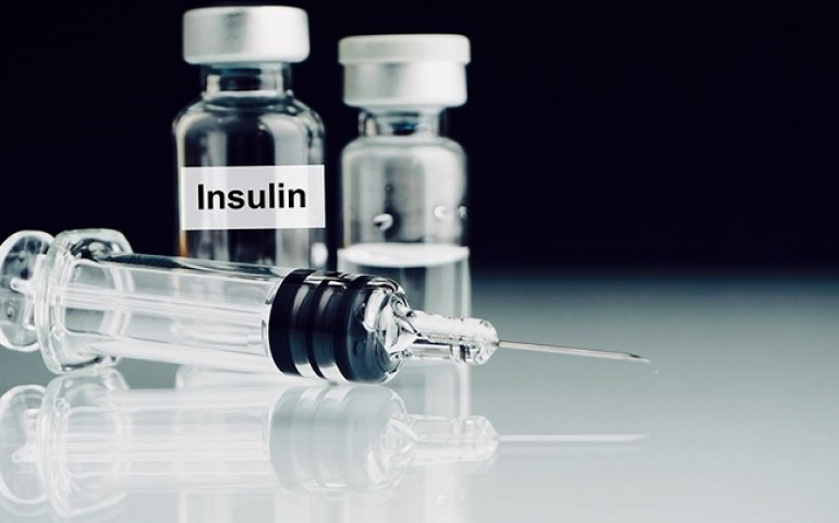 Kako pravilno vnesti insulin v inzulinsko brizgo: korak -By -korak