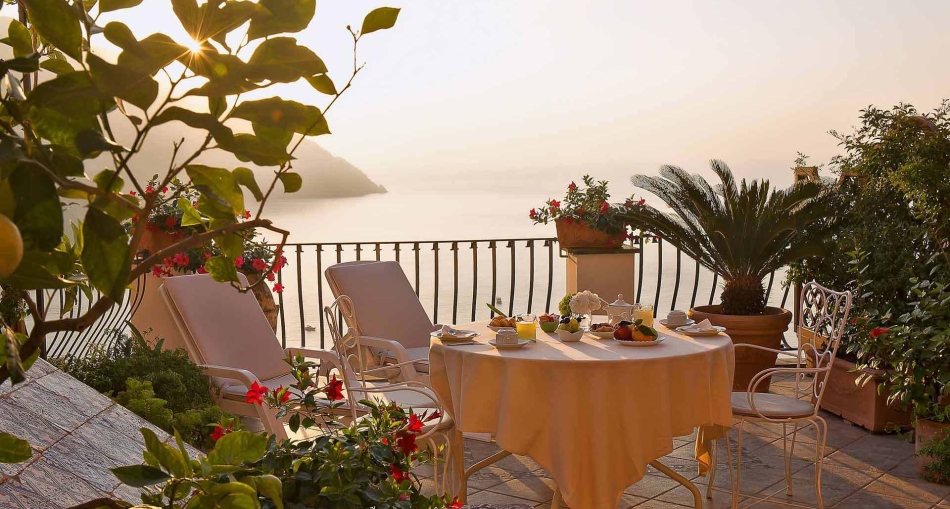 Morgon i Positano, Neapolitan Riviera, Italien