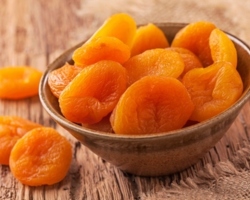 Comment sécher les abricots pour les abricots secs et les fruits secs à la maison? À quelle température pour sécher les abricots?