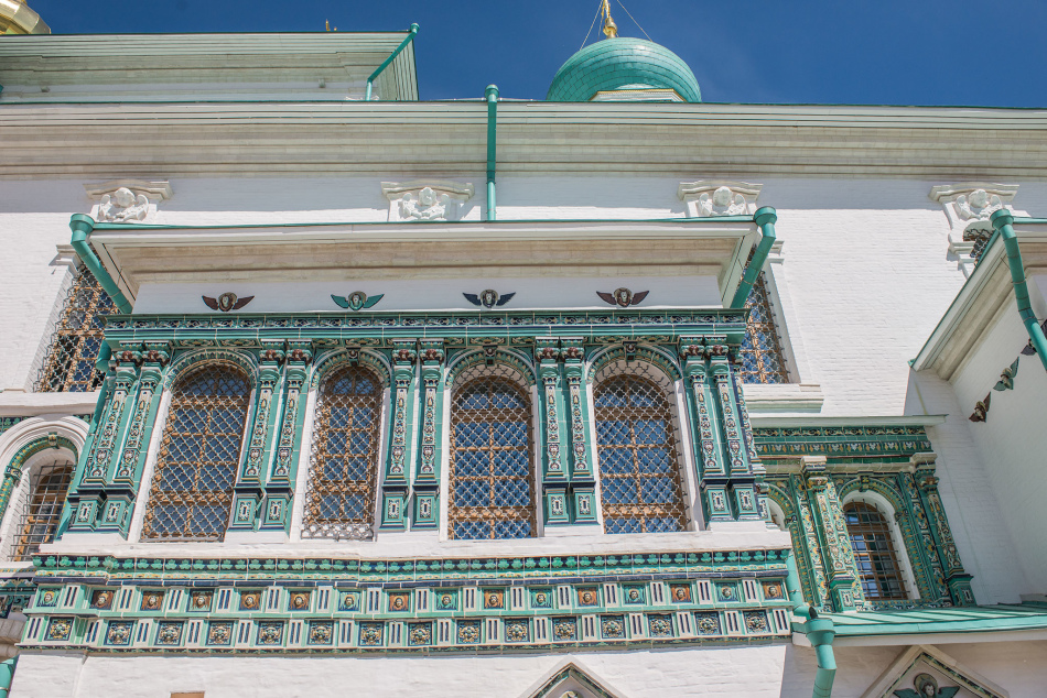 El monasterio está decorado con azulejos