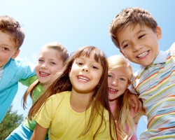 پیشرفت مهارت های ارتباطی در کودکان در سن اوایل ، جوان و سال پیش دبستانی. توسعه توانایی برقراری ارتباط: تمرینات ، بازی ها