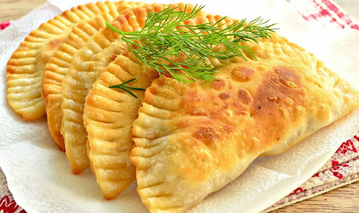 Chebureks from dumplings dough residues