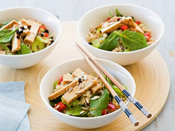 Riz avec légumes et tofu