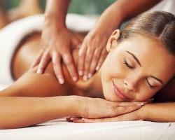 Therapeutic, overall back massage: is it possible to do every day, how often should an adult should do? How often can you do a massage by a massager to an adult?