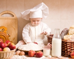 École pour un enfant en fraîcheur et choucroute: recette. À quel âge pouvez-vous donner un enfant à la soupe au chou et à la choucroute?