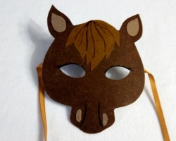 DIY Horse Mask with your own hands: instructions, templates