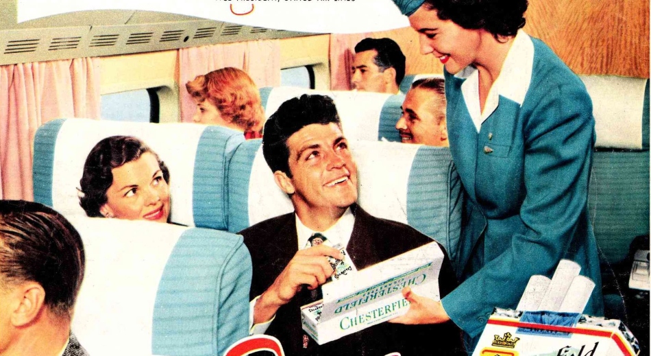 Старая реклама сигарет. когда-то в самолетах курить было можно