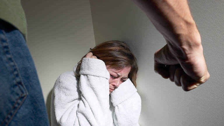 Куда обращаться при домашнем насилии?