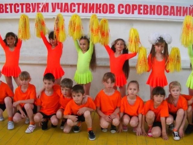 School speech, names of teams and motto for sports, patriotic, military, naval theme, theme of health, healthy lifestyle, ecology, nature for competitions, holidays, camps