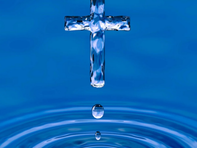 Treatment of baptismal water: 10 tips on how to use holy water. Why can't unbaptive use holy water?