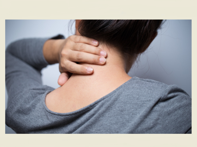 Miért fáj a nyak a bal oldalon: okok, mit kell tenni?
