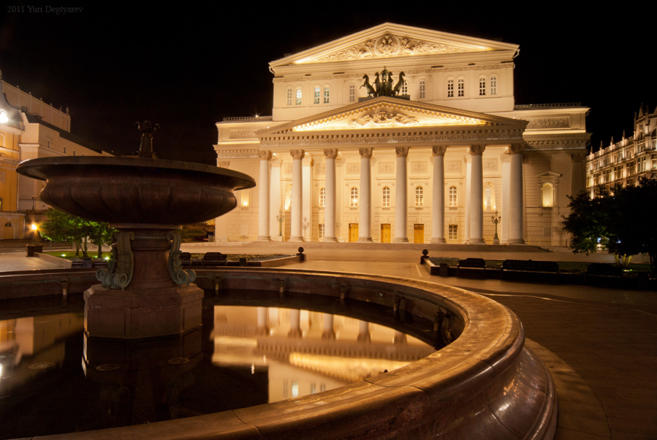 Le théâtre du Bolchoï à Moscou est l'objectif principal des touristes théâtraux