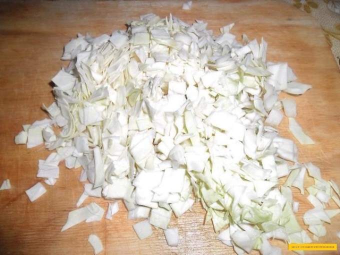 How to chop cabbage with cubes?