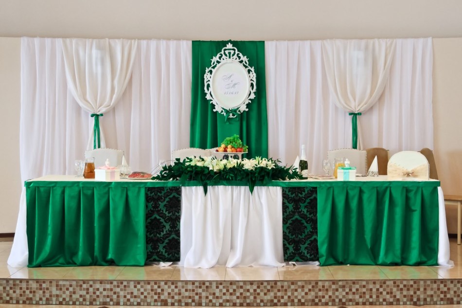 Decor of the newlywed zone