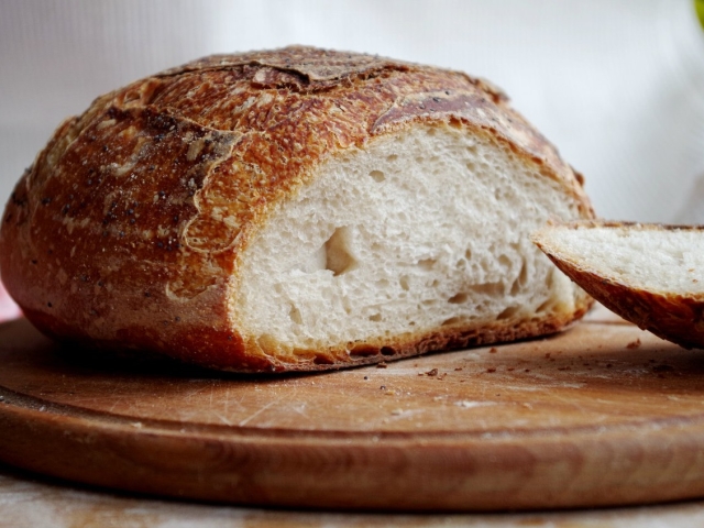 Домашний хлеб пшеничный, с отрубями, изюмом, орехами, дрожжевой, без дрожжей: рецепт, подробная инструкция по приготовлению
