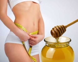 Come prendere il miele? Ricetta per la perdita di peso