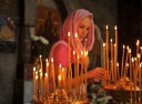 Rdeče sveče iz cerkve, kaj mislite? Kdaj so rdeče sveče v cerkvi?