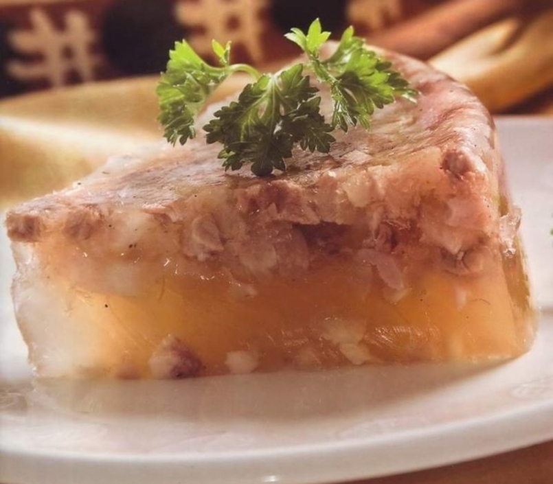 Jellied meat is a healthy dish