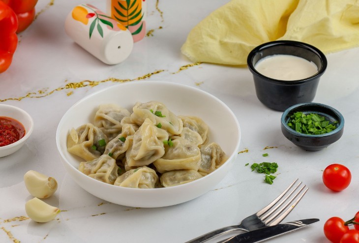 Dumplings of semi -finished products in a double boiler