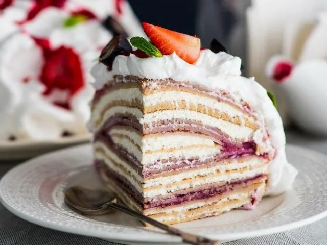 Pancake cake for a snack and dessert-top 15 recipes for Shrovetide: Cooking tips
