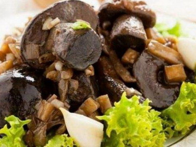 How to defrost mushrooms before cooking soup, hot? How to defrost mushrooms?