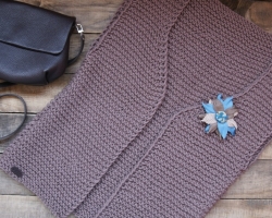 Women's vest with knitting needles: creative models, description scheme, patterns, photos. How to knit a female vest with knitting needles for beginners? Knitting patterns for women's vests
