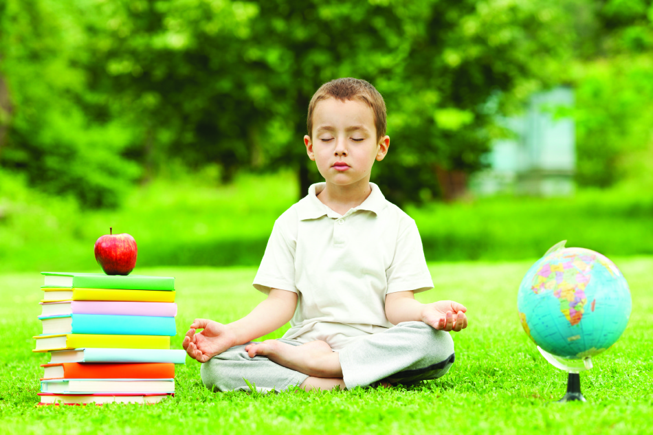 Il bambino non vuole andare a scuola a causa della pressione psicologica