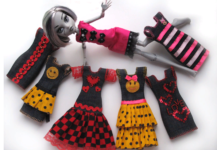 A Monster High ruháinak dekorációja