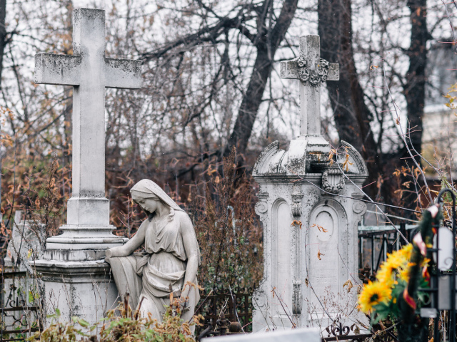 Почему после посещения кладбища чувствуешь себя плохо: причины. Что нужно сделать после посещения кладбища: советы