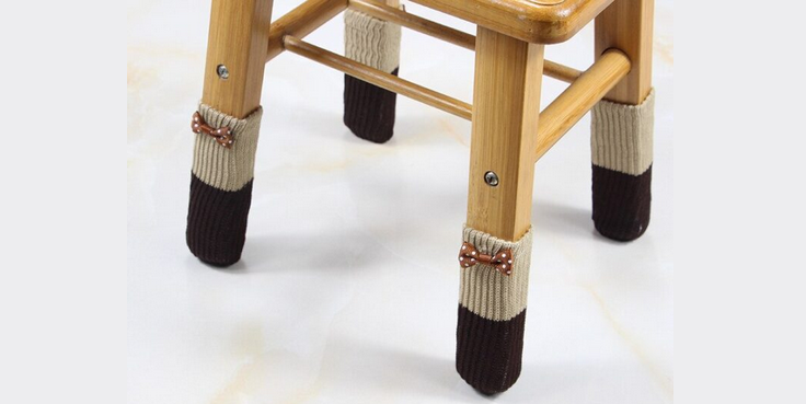 Одеваем ножки стульев — декор из остатков пряжи своими руками