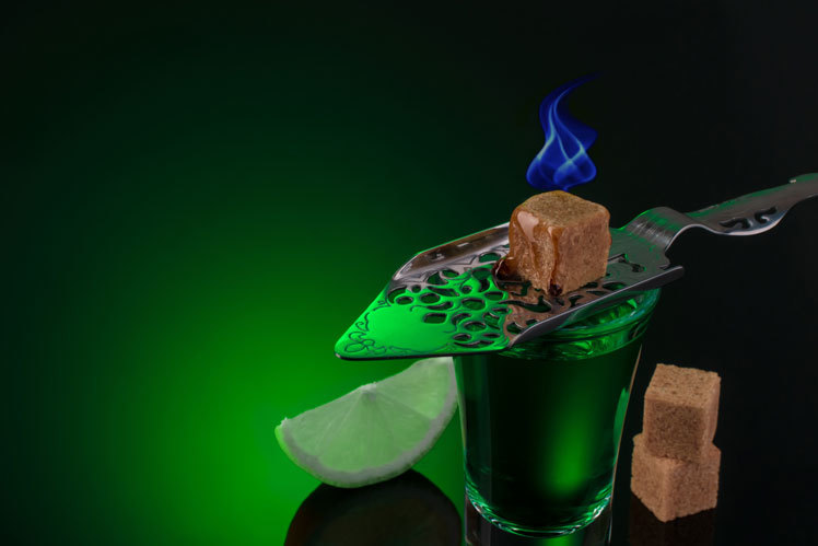 Approximately 8 countries are the main manufacturers of absinthe