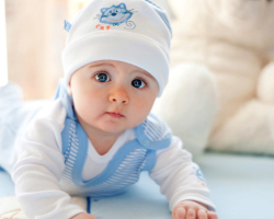 Berapa ukuran topi untuk membeli bayi baru lahir di rumah sakit?
