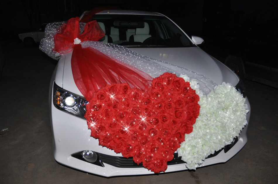 How to make hearts for a wedding car with your own hands?