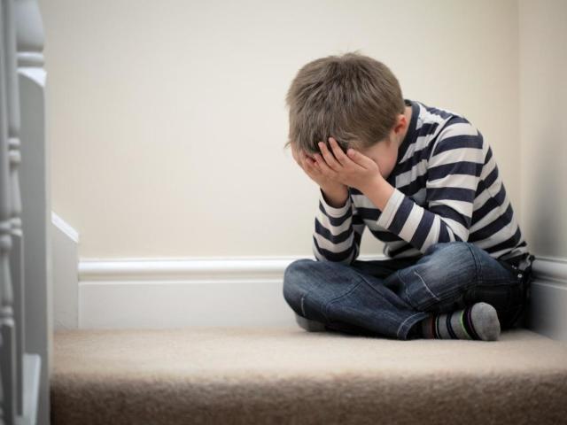 Depresi pada anak -anak dan remaja: Apa itu, gejala, apa yang harus kita ganggu kita?